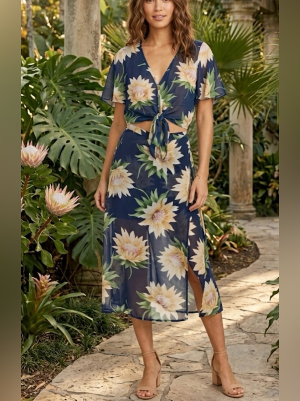 Show Me Your Mumu Sunflower Two-Piece Set: Tie Front Top & Maxi Skirt - Medium - Picture 1 of 17